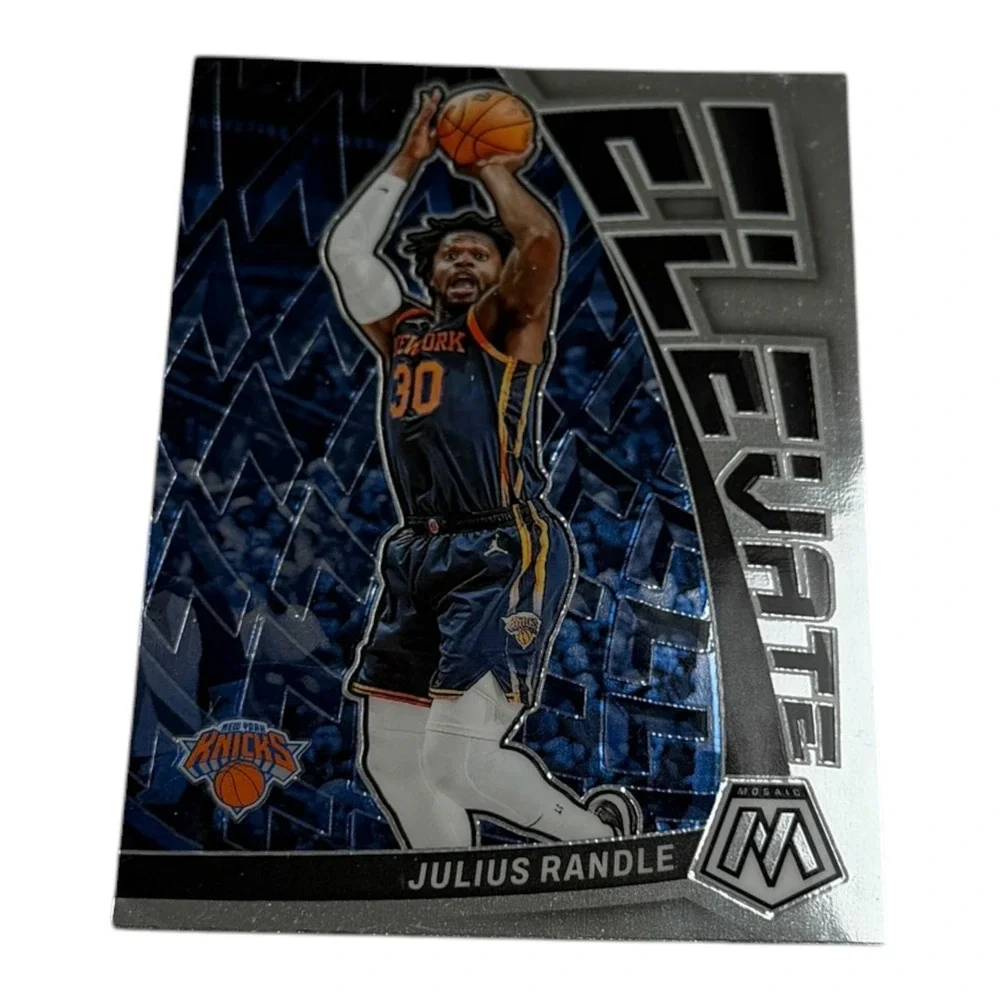 2022-23 Panini Mosaic Elevate Julius Randle New York Knicks Insert Card No. 8